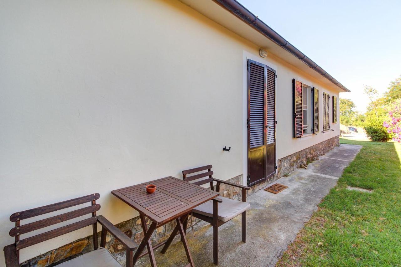 Artemisia Negli Ulivi B&B Magliano in Toscana Exterior foto